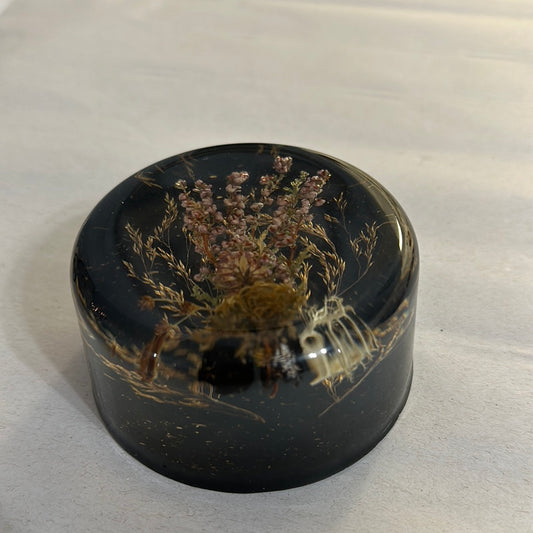 Dried florals in Resin
