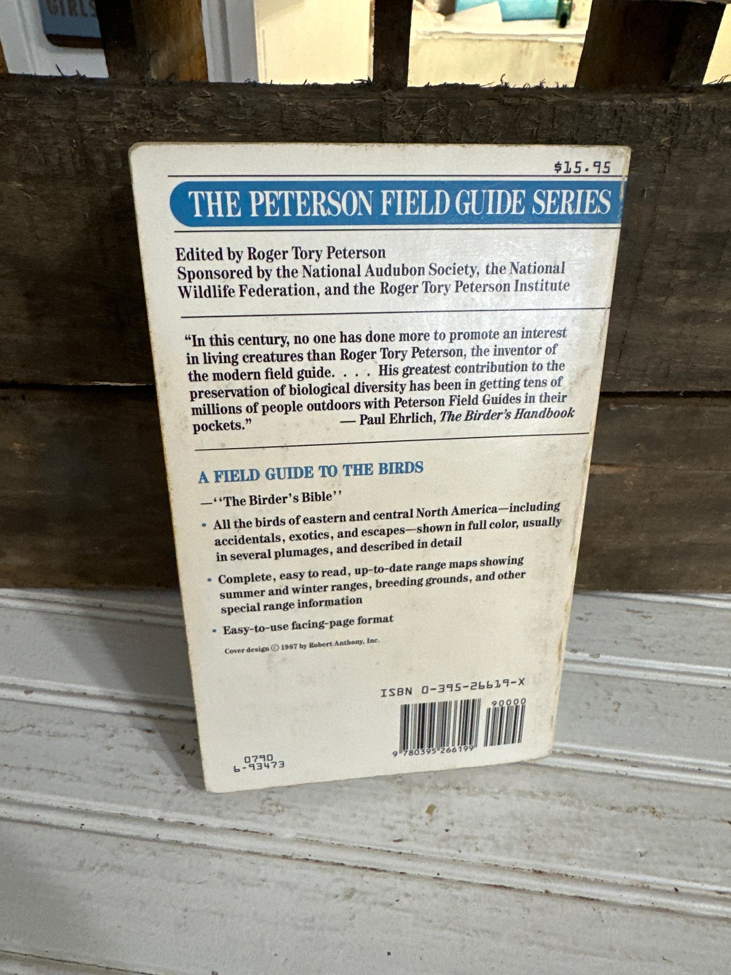 Eastern Birds Guide book