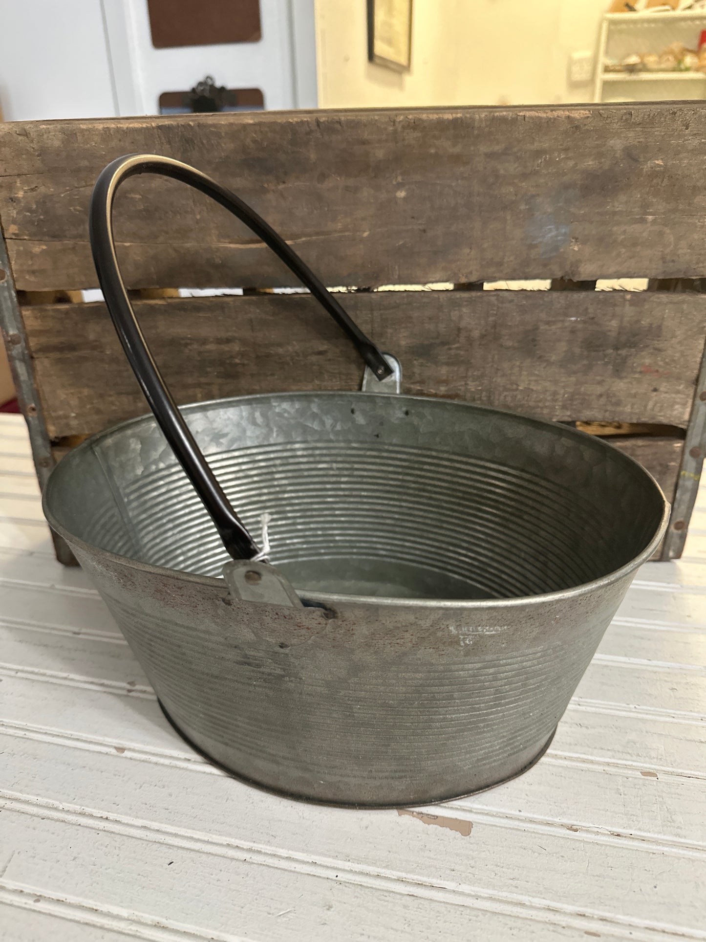 Galvanized bucket with handle