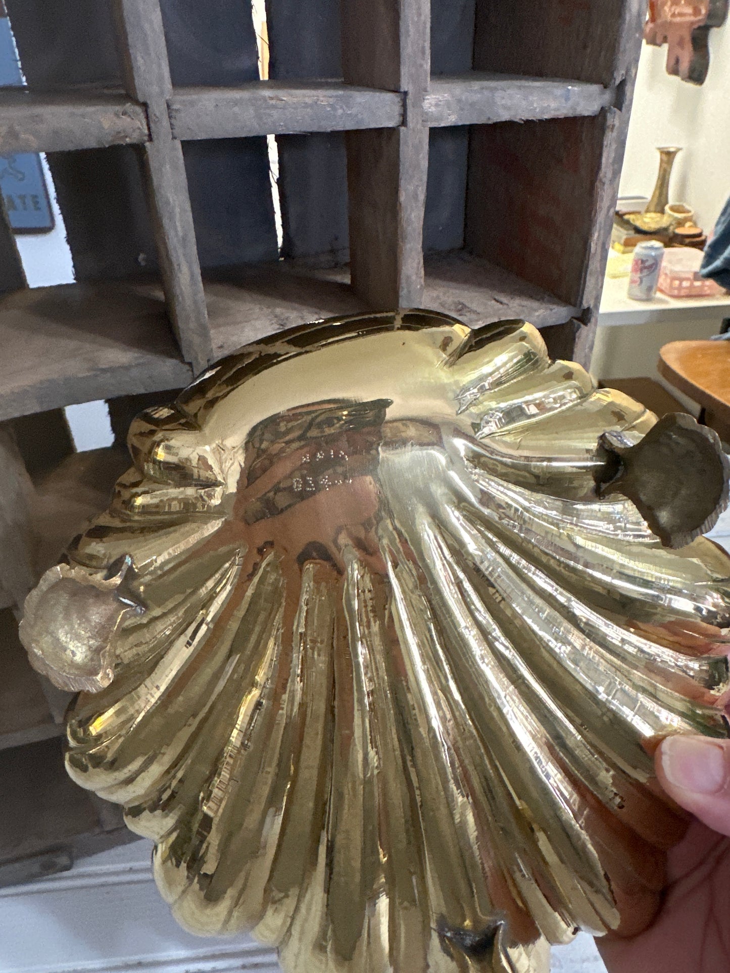 Gold clam shell trinket dish-footed