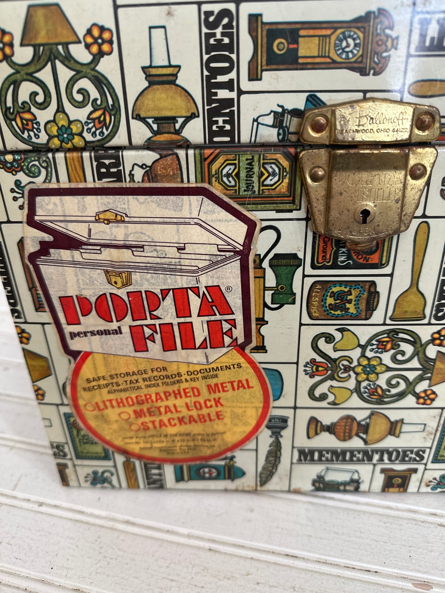 Metal Lithographed Porta File box
