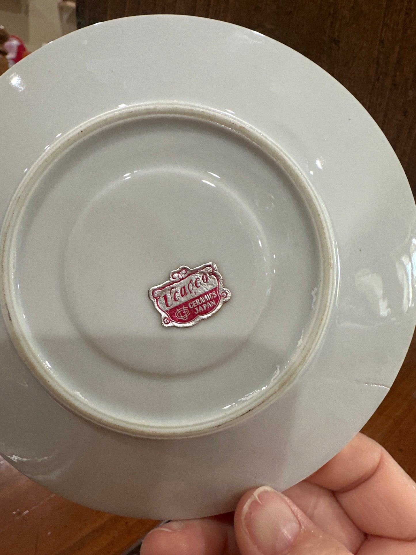 Ucago Iridescent Water Lily saucer
