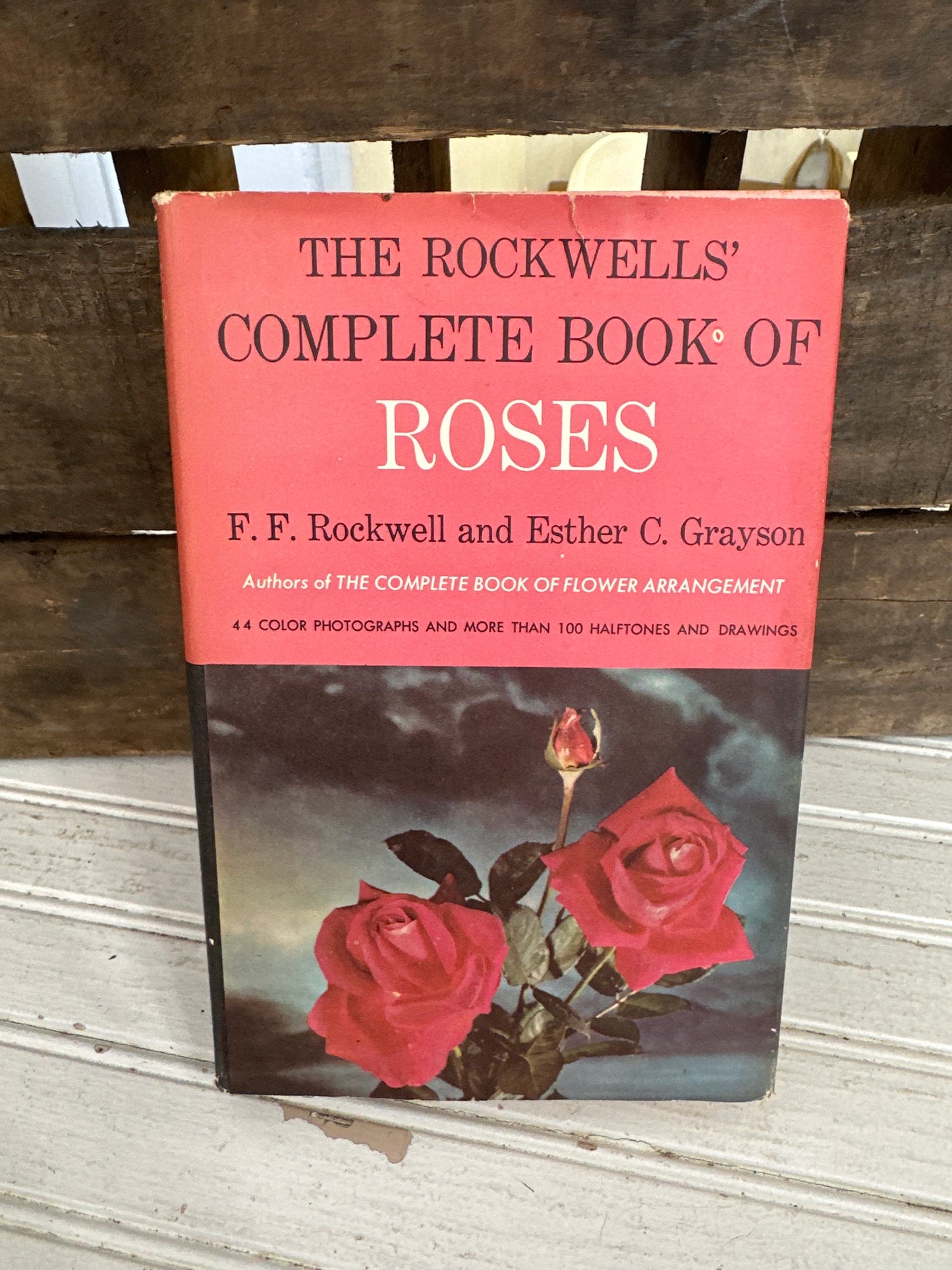 Complete book of Roses