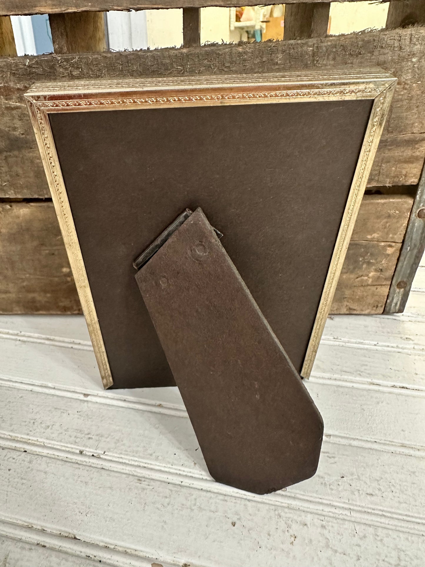 Metal Easel frame