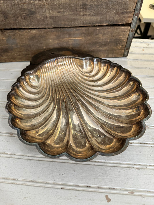 WRogers Silver Plate Shell Serving bowl