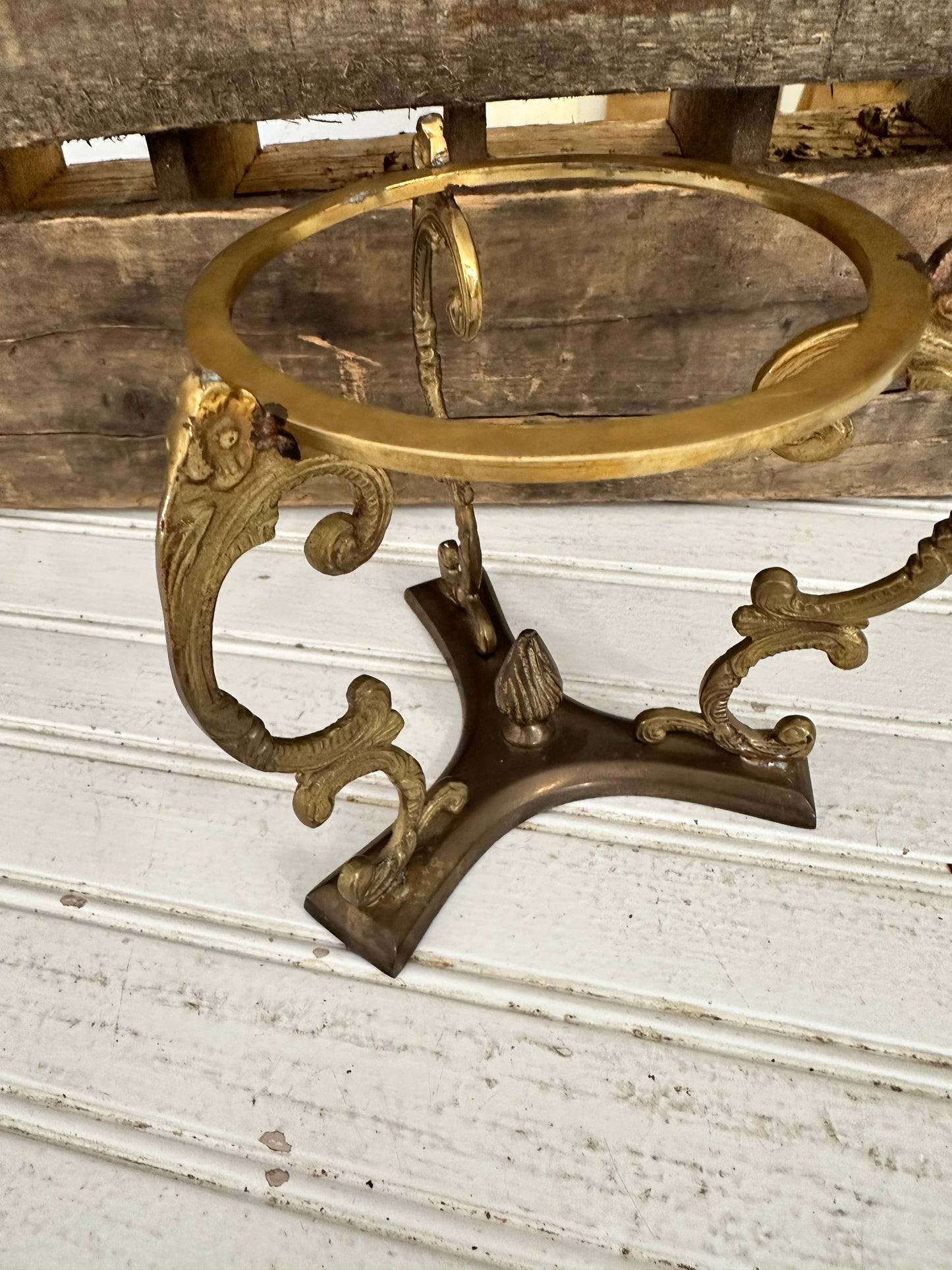 Brass holder w/crackle glass bowl