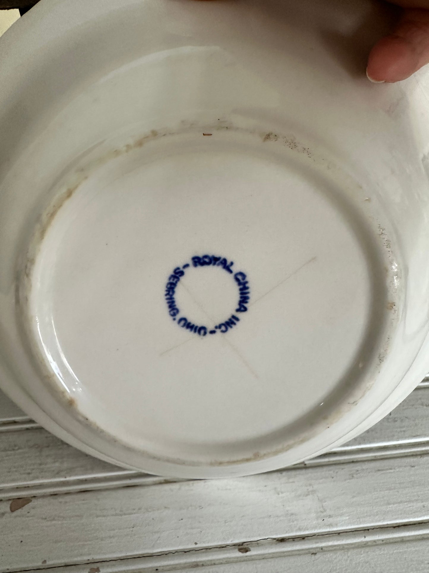 Royal China Serving bowl-local pickup only