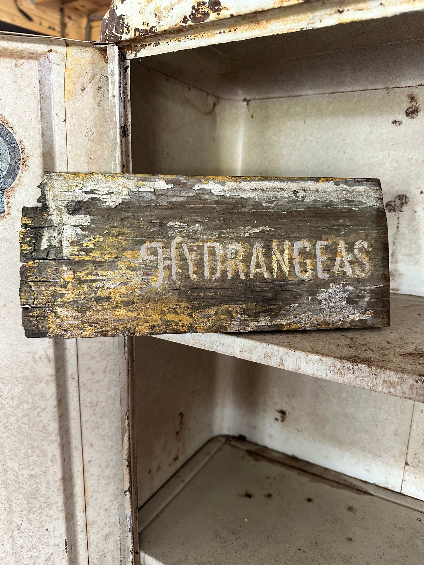 Handmade wood sign-Hydrangeas
