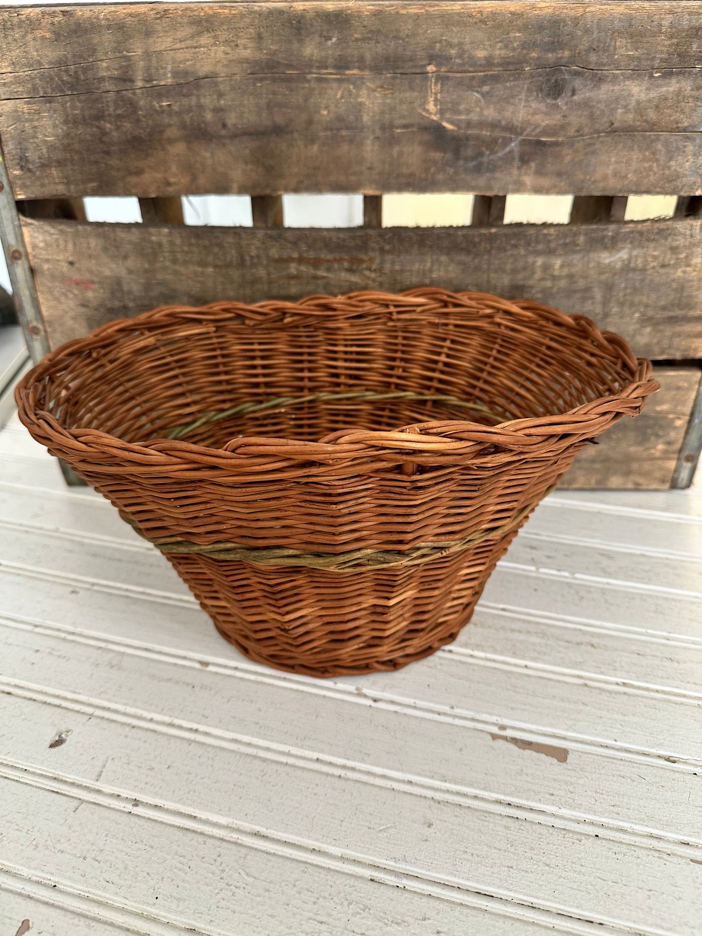 Wood basket