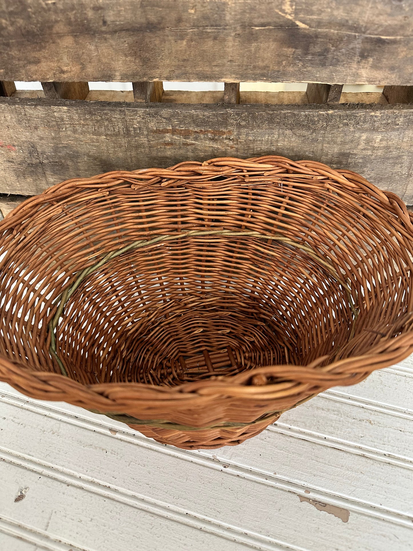 Wood basket