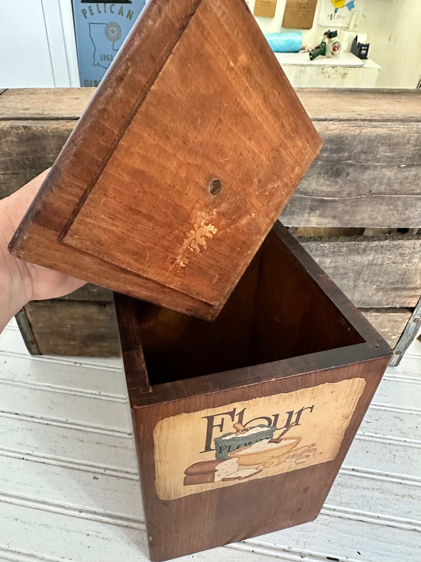 Wood canister- Flour