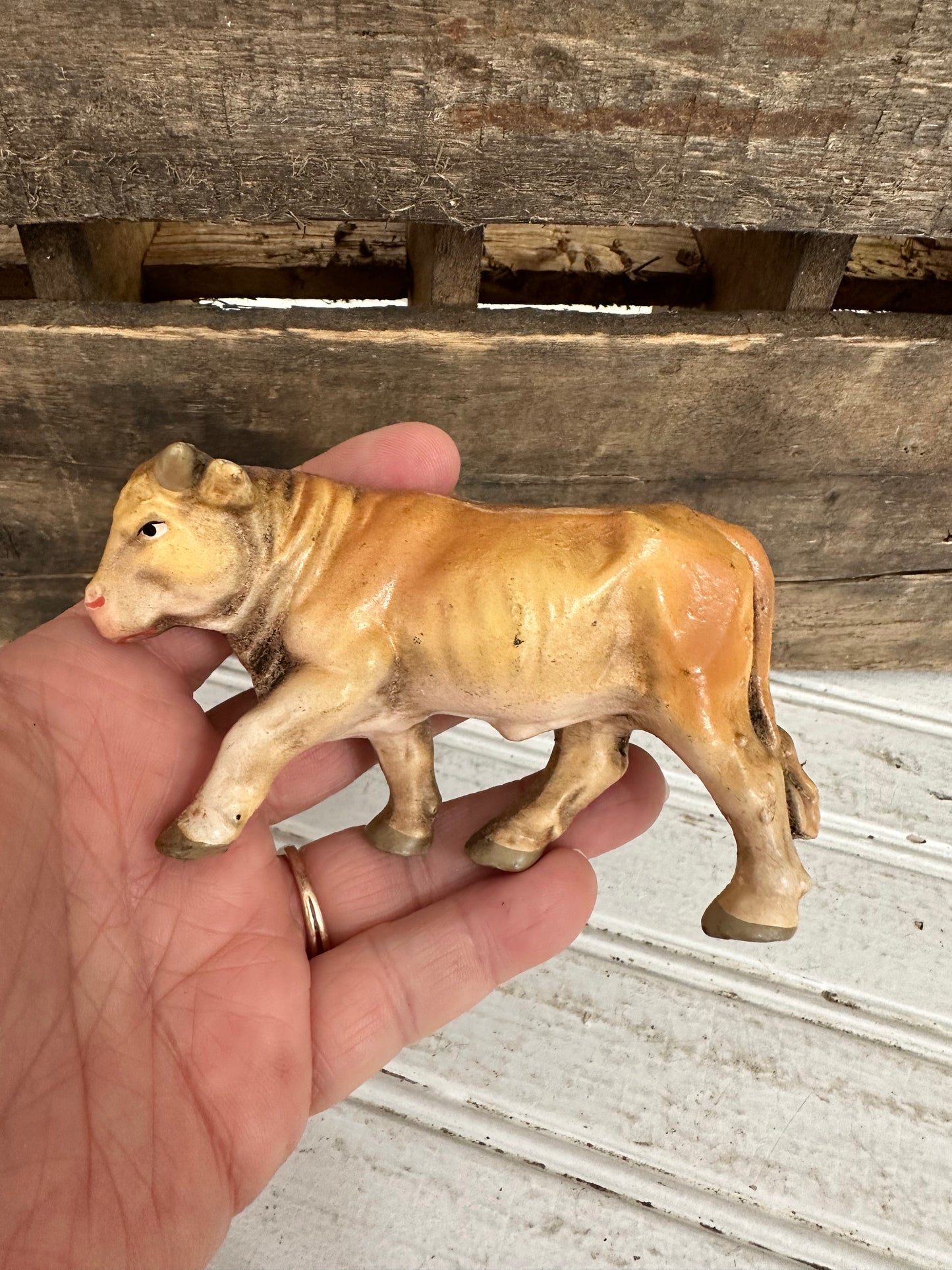 Bull/oxen figurine
