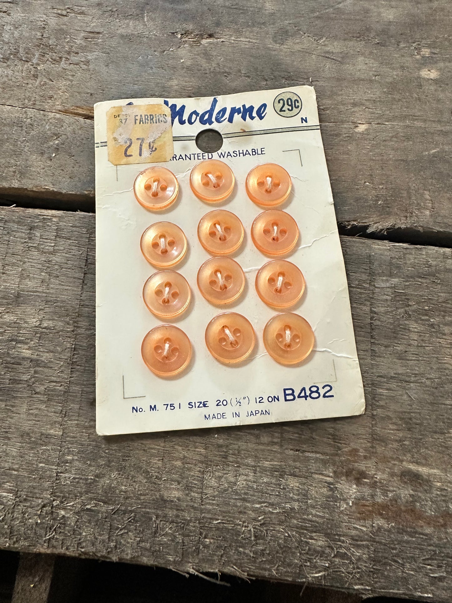 Moderne buttons