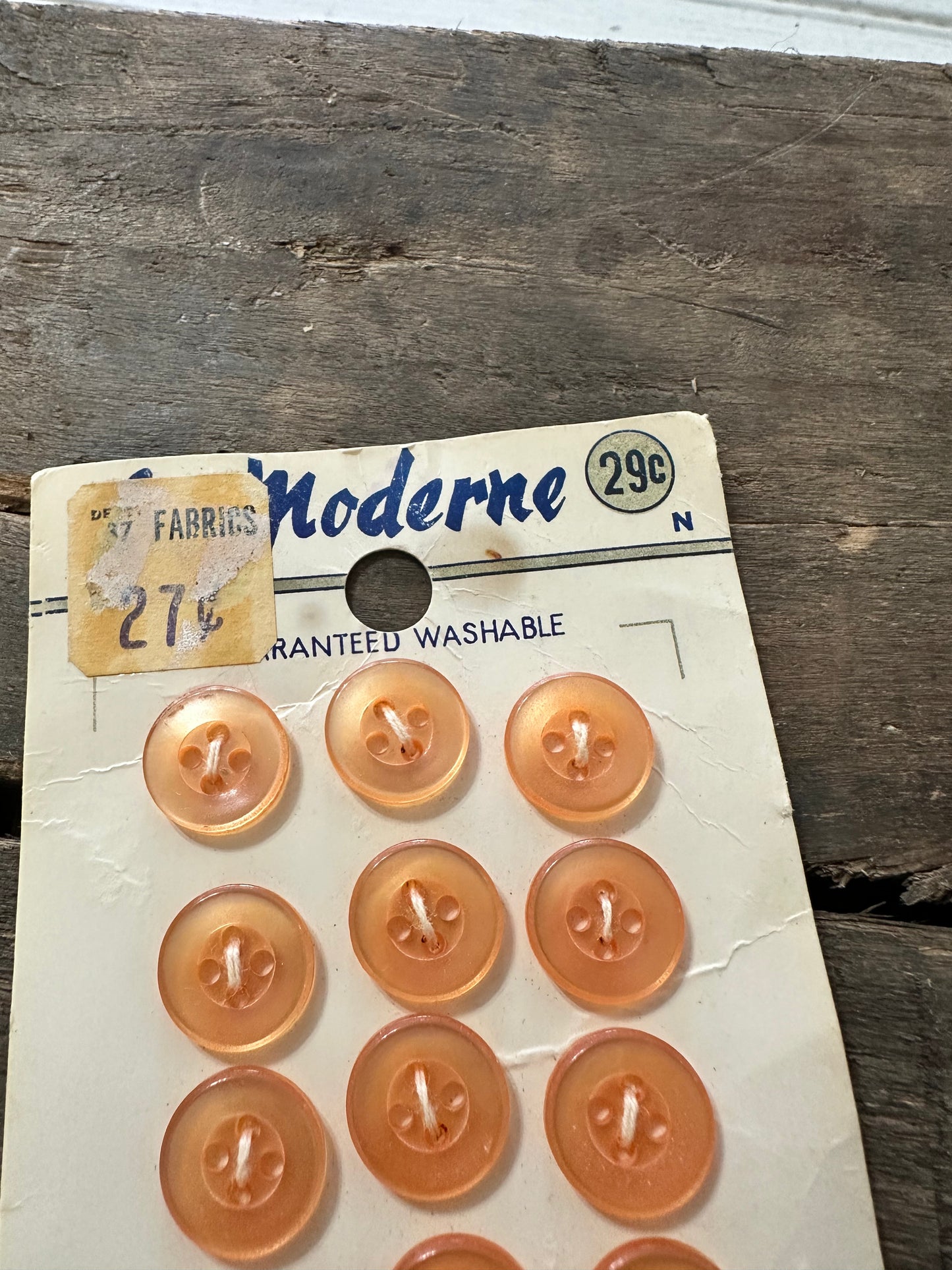 Moderne buttons