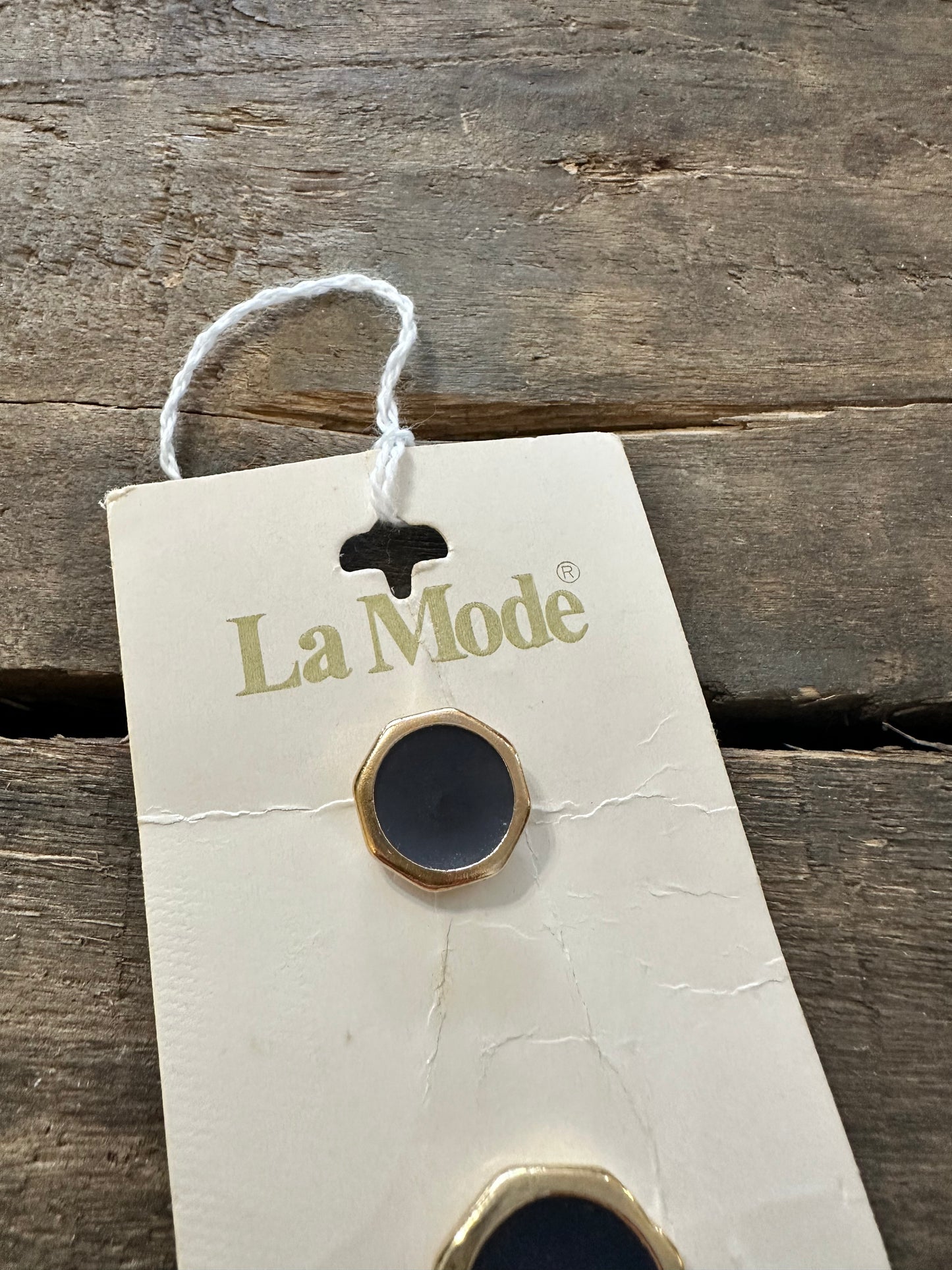 La Mode buttons