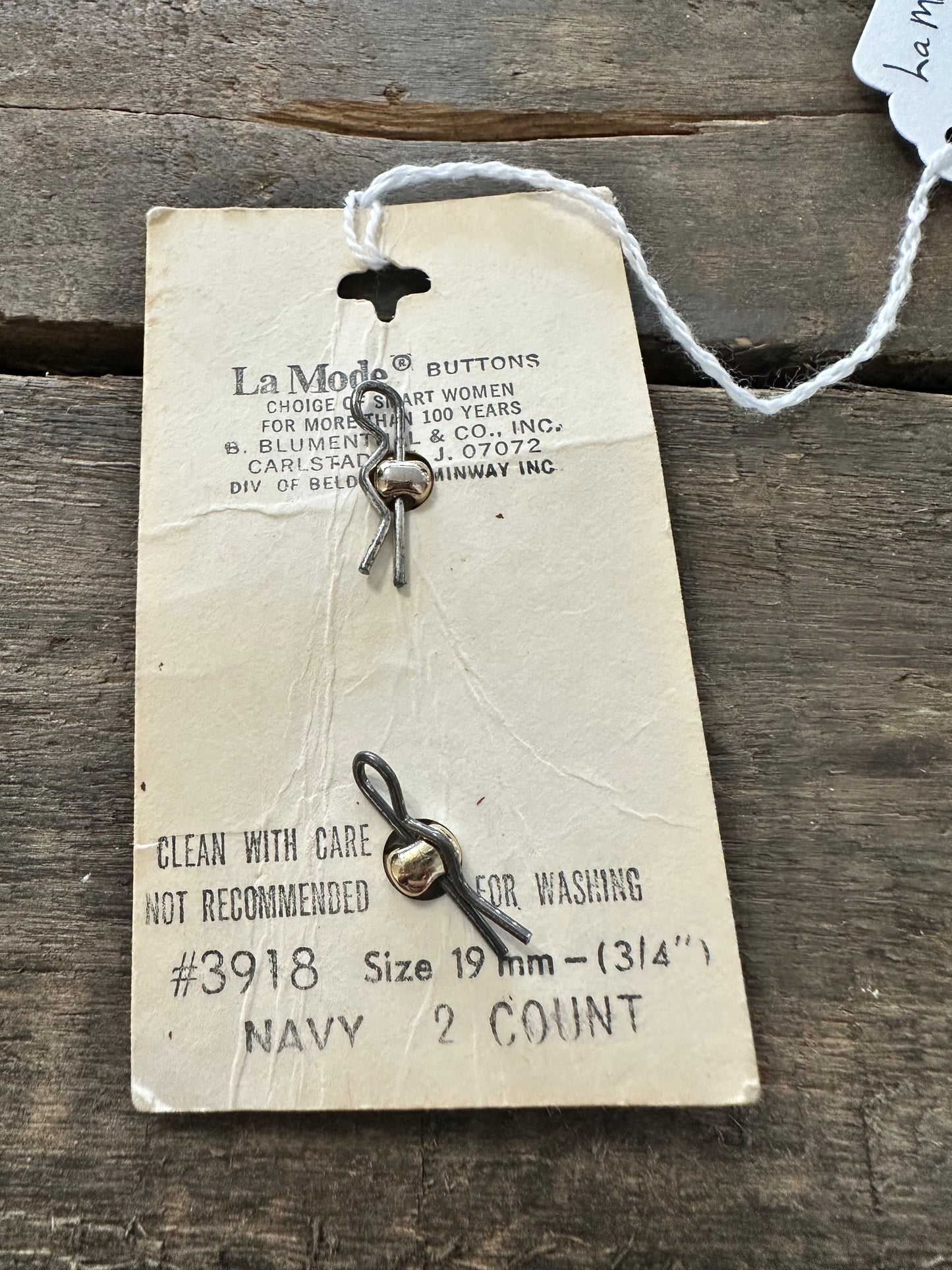 La Mode buttons