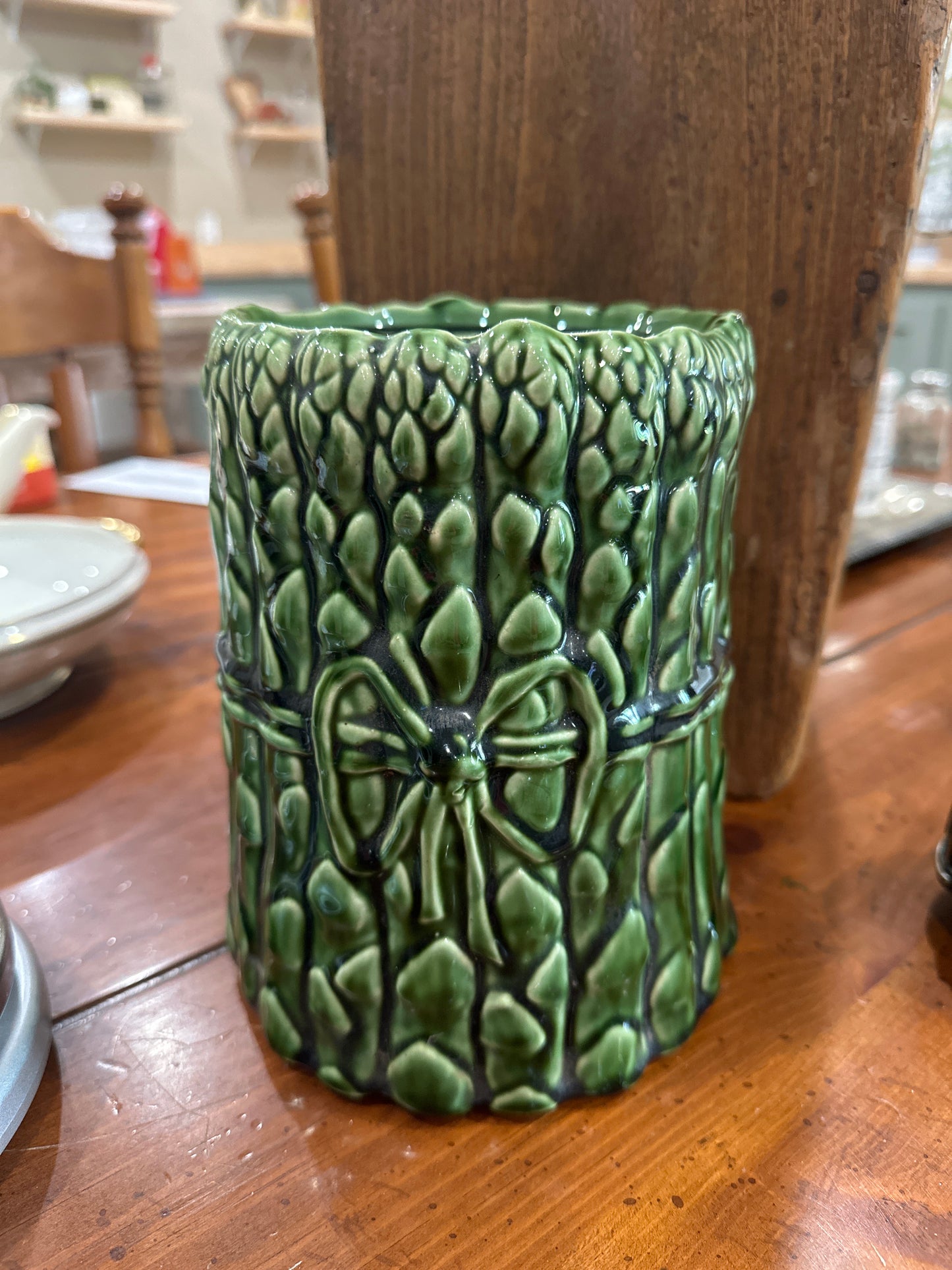 McCoy Asparagus cookie jar- no lid- local pickup only