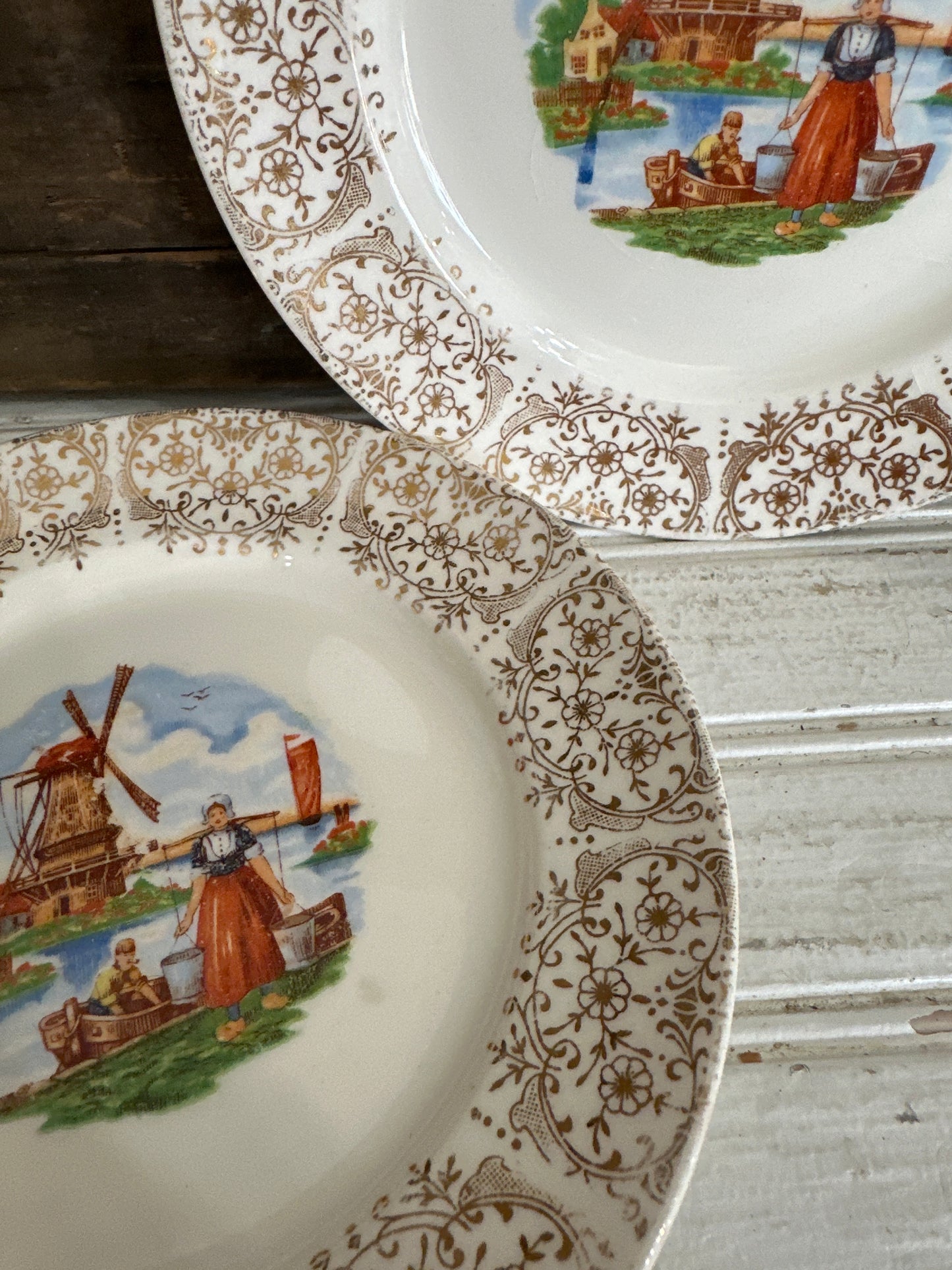 Stetson China Dutch girl/ windmill saucer