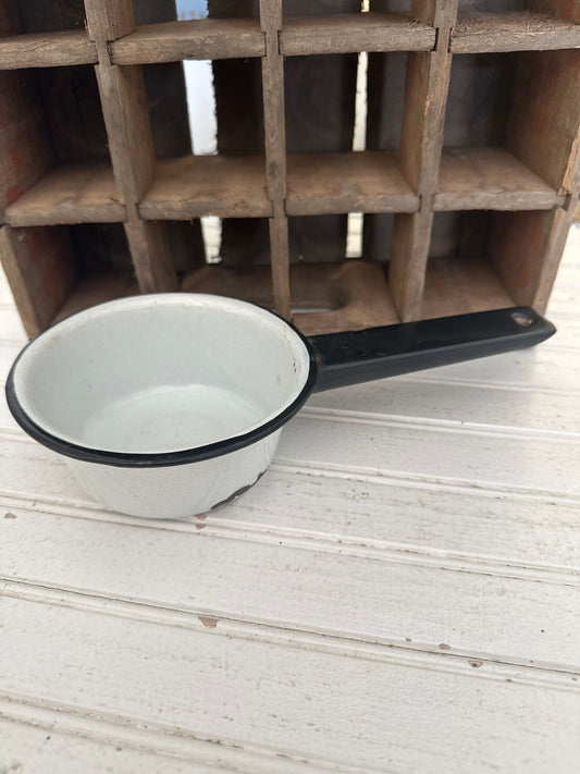 Enamel pot-small