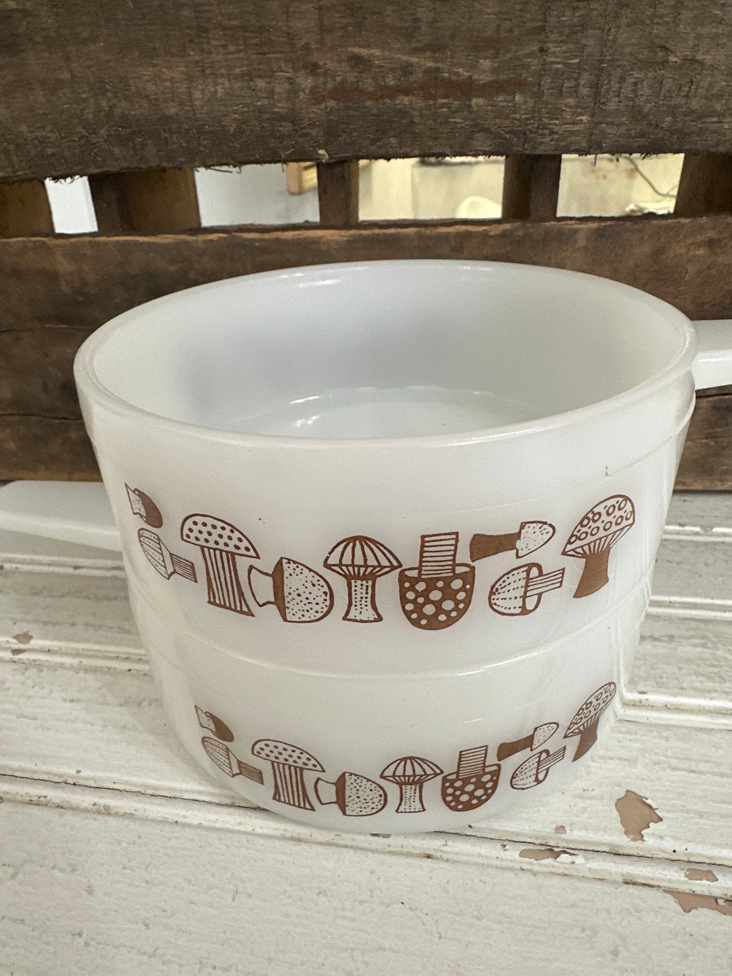 Milk Glass bowls- set 2 - mushrooms