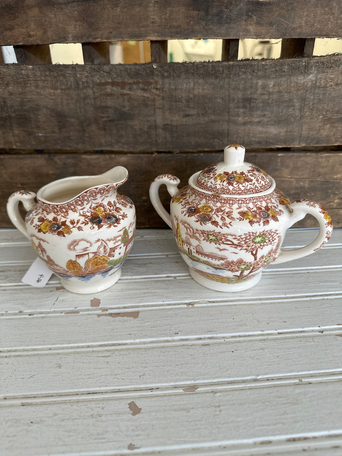 Fred Robert’s Co. sugar & creamer set