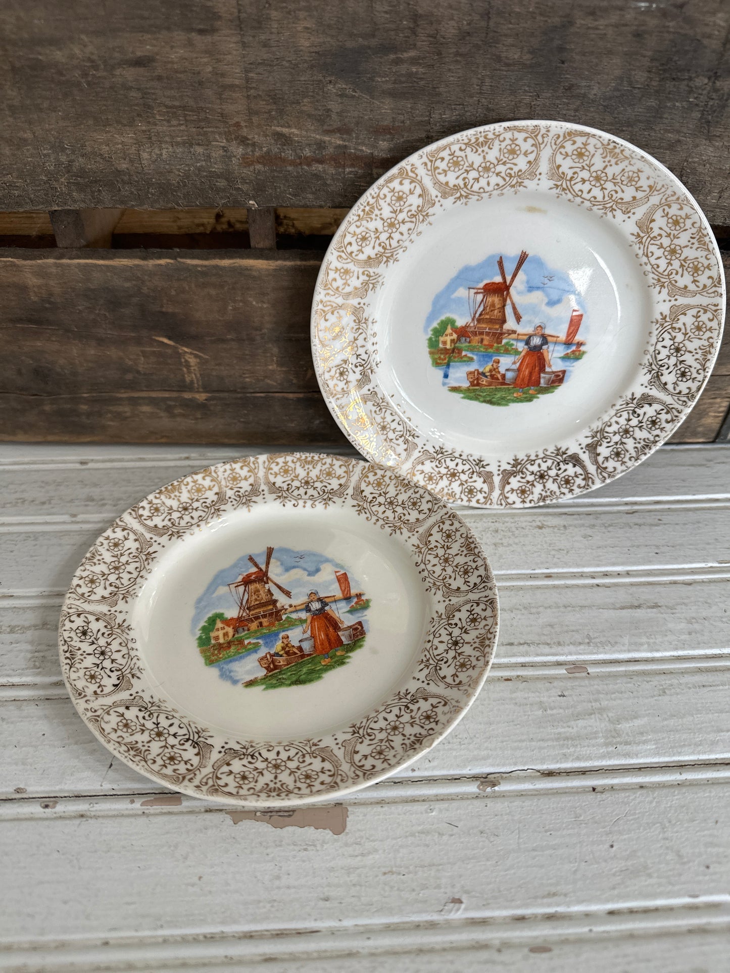 Stetson China Dutch girl/ windmill saucer