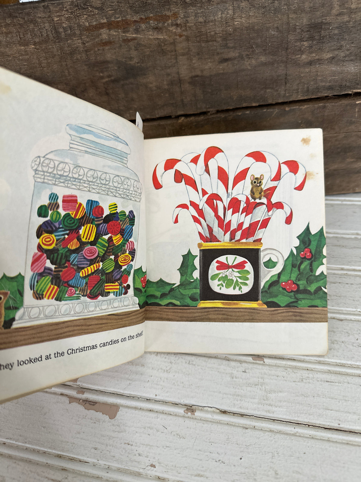 Richard Scarry’s Christmas Mice