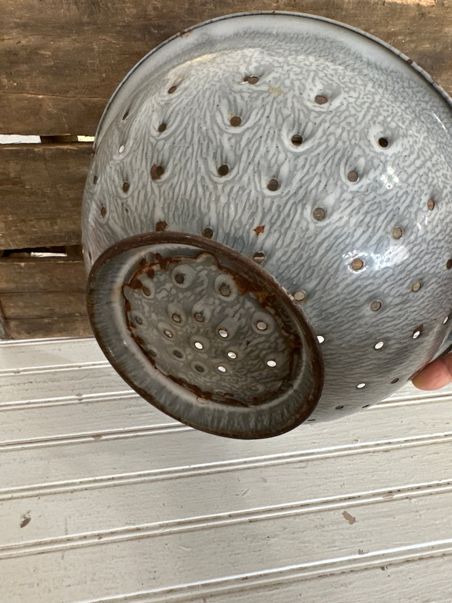 Enamel colander- grey