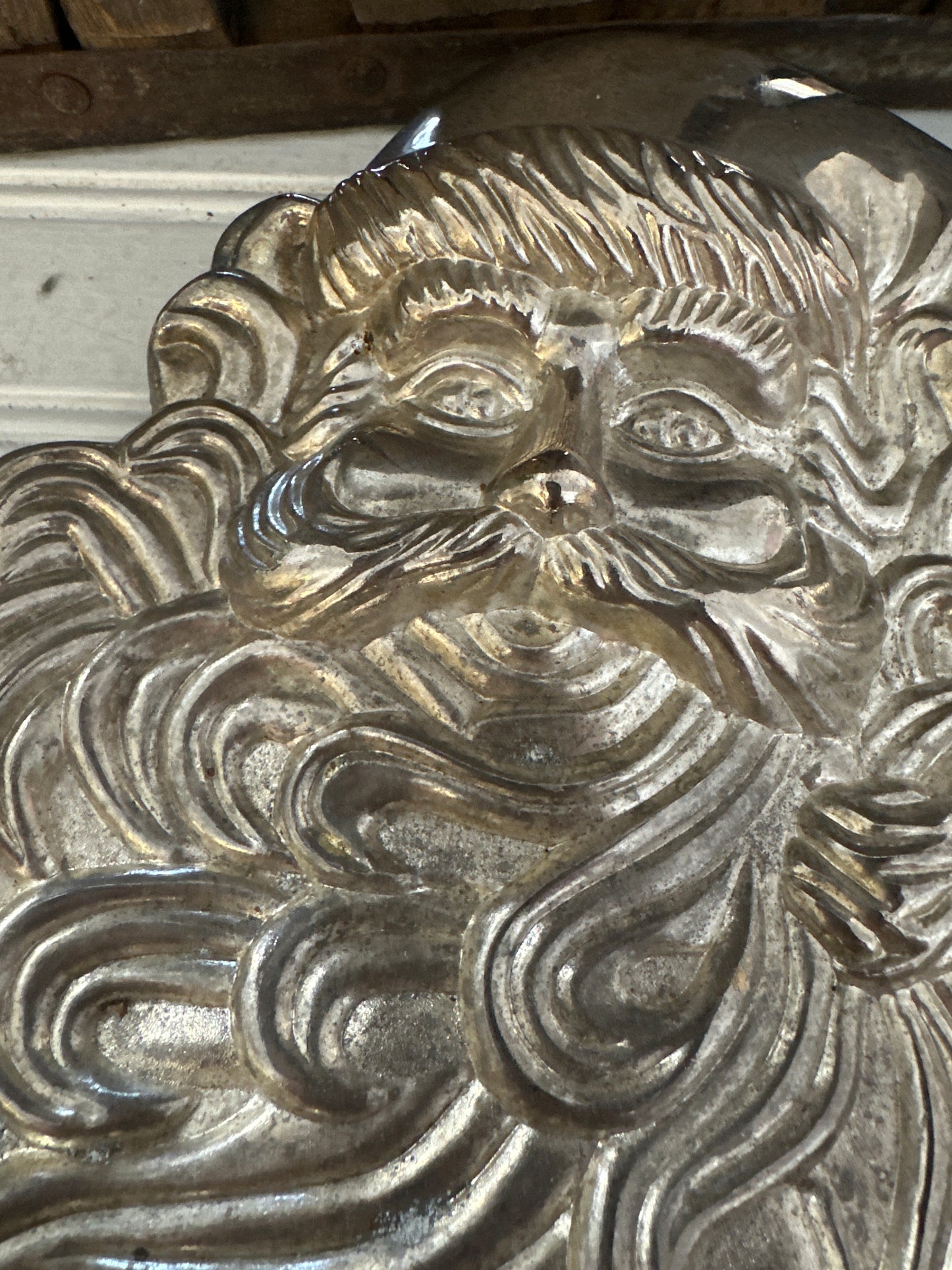 Santa Metal trinket dish