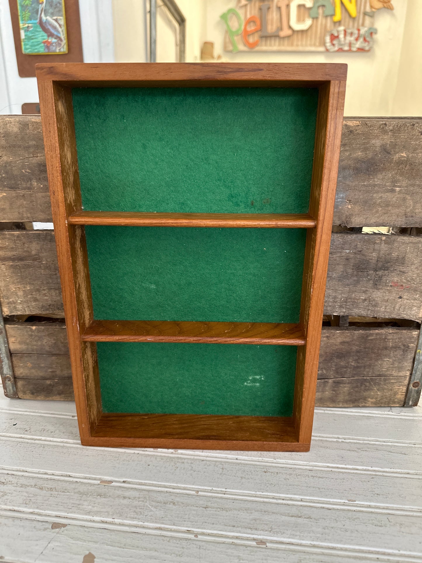 Trinket Shelf/wooden tray