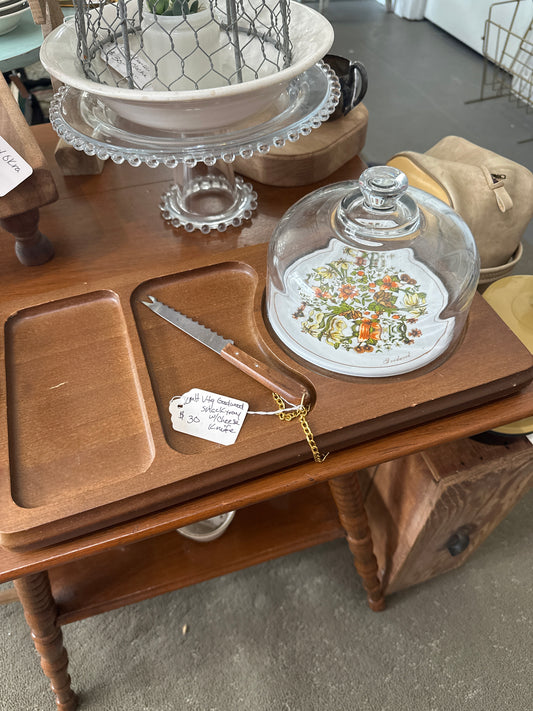 Goodwood snack tray with cheese knife- local pickup only
