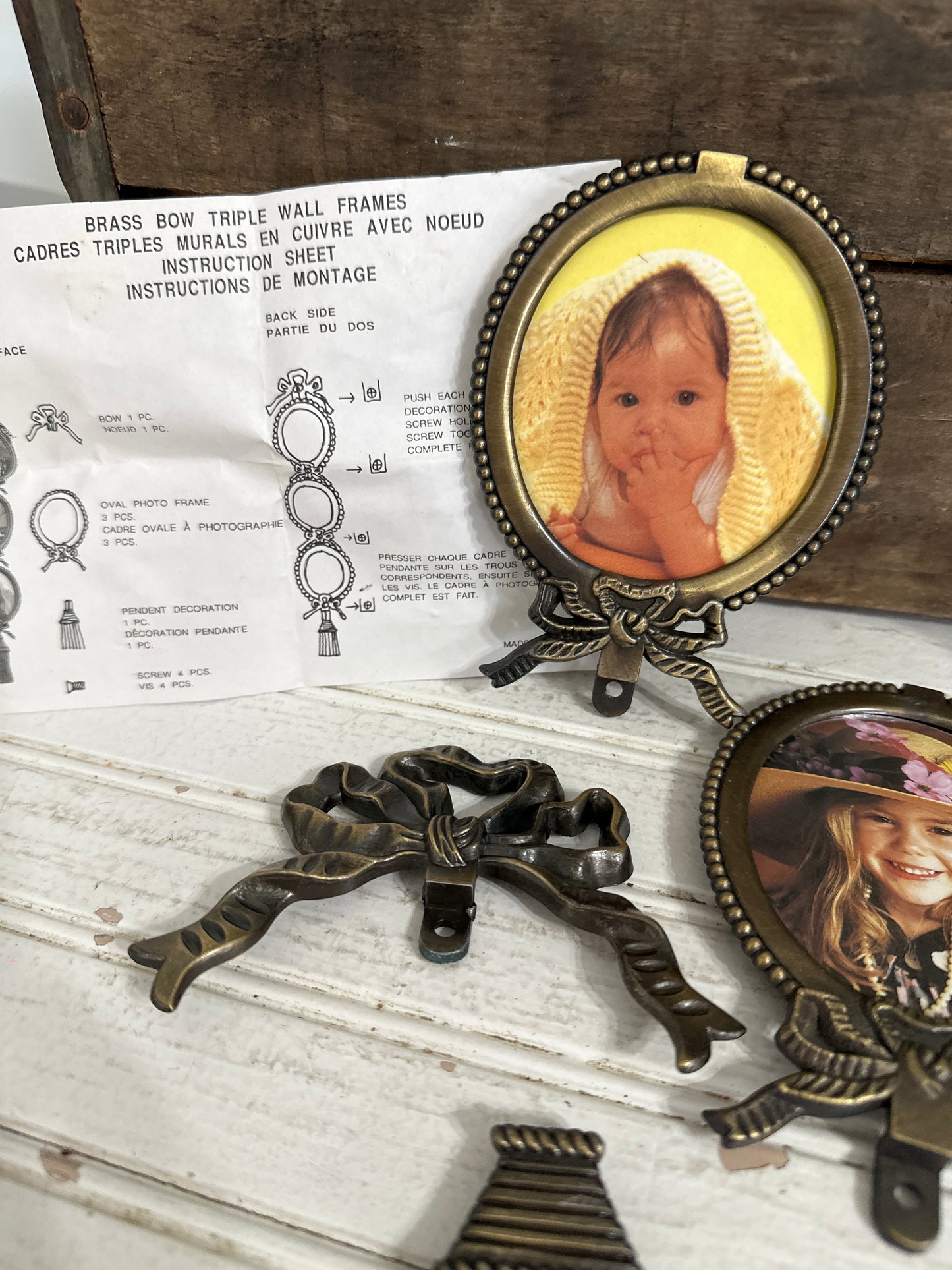 Bow/Tassel frame
