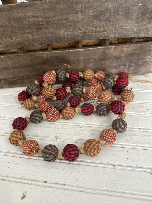 Primitive style garland