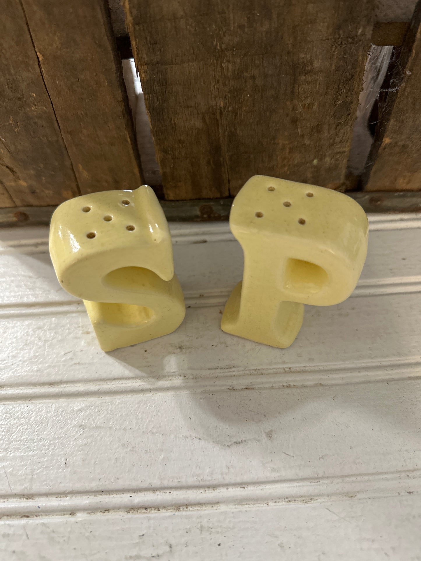 Salt & Pepper shakers