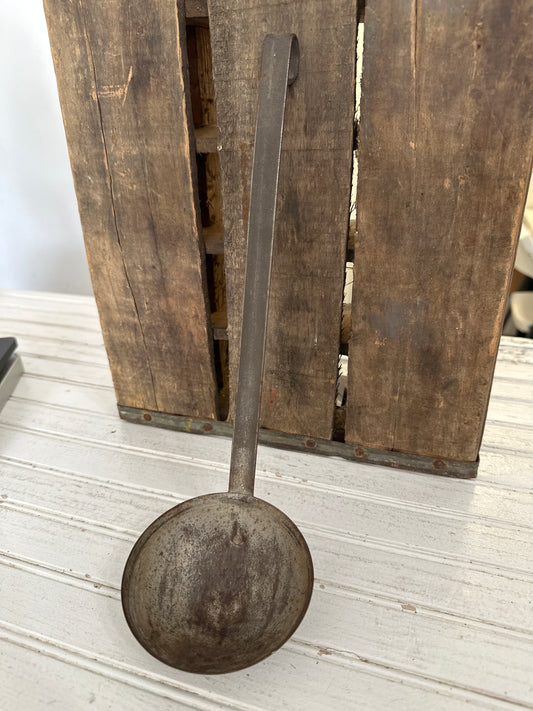 Metal ladle