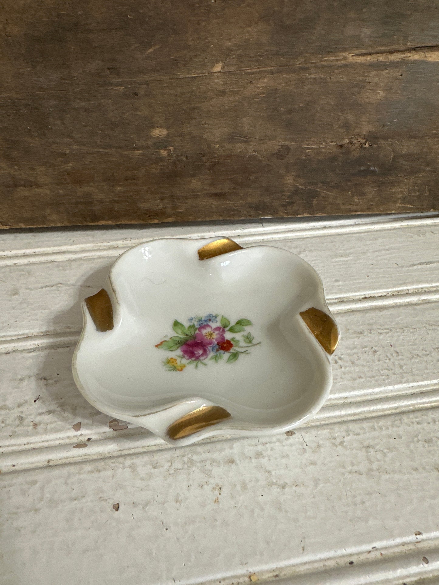 Porcelain Ash tray