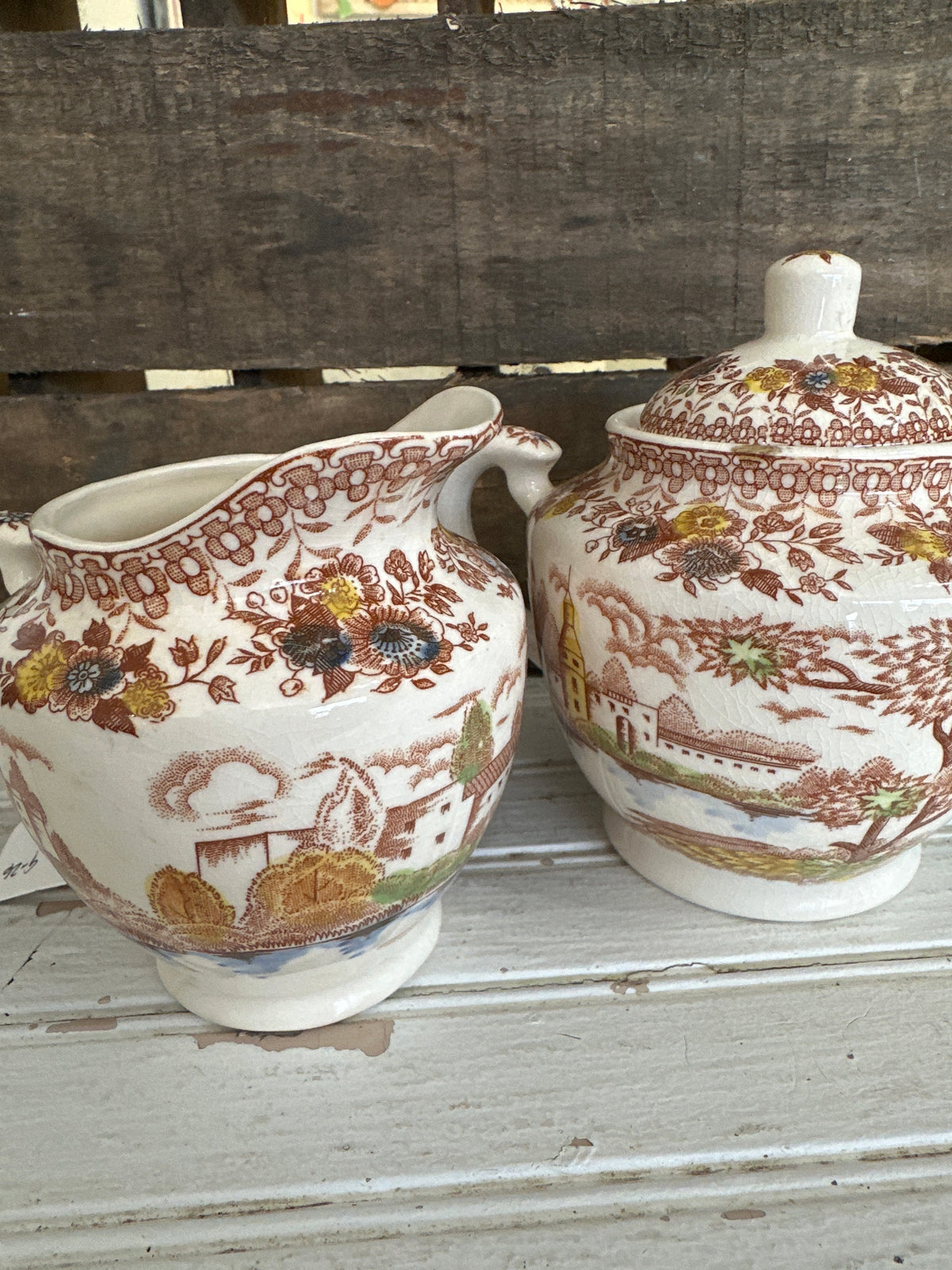 Fred Robert’s Co. sugar & creamer set