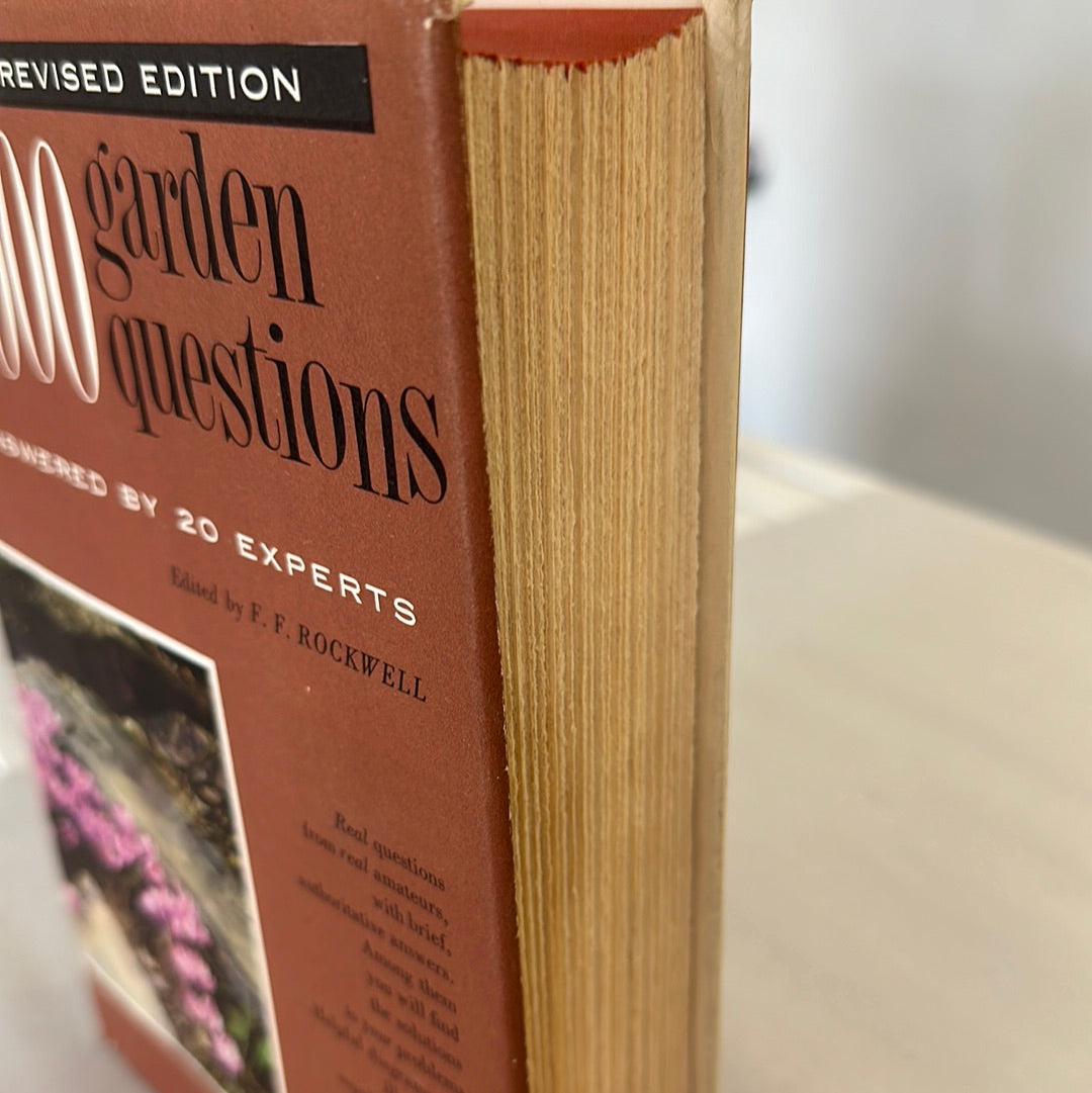 10,000 garden questions book-Volume 1