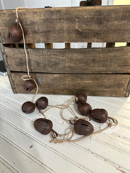 Acorn Garland