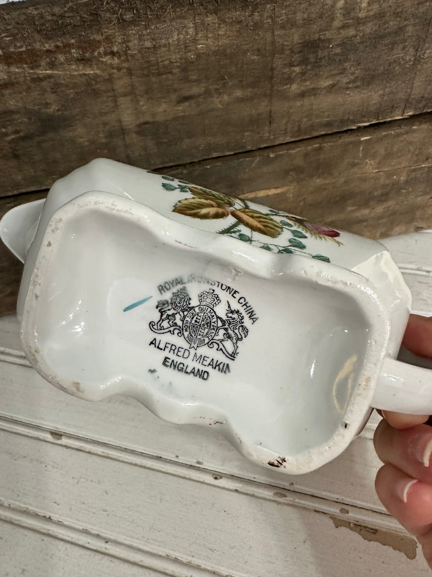 Alfred Meakin Ironstone gravy boat