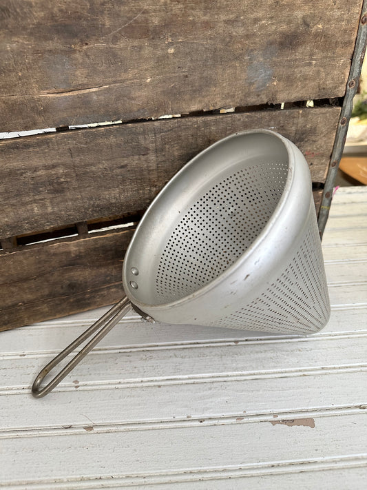 Aluminum strainer