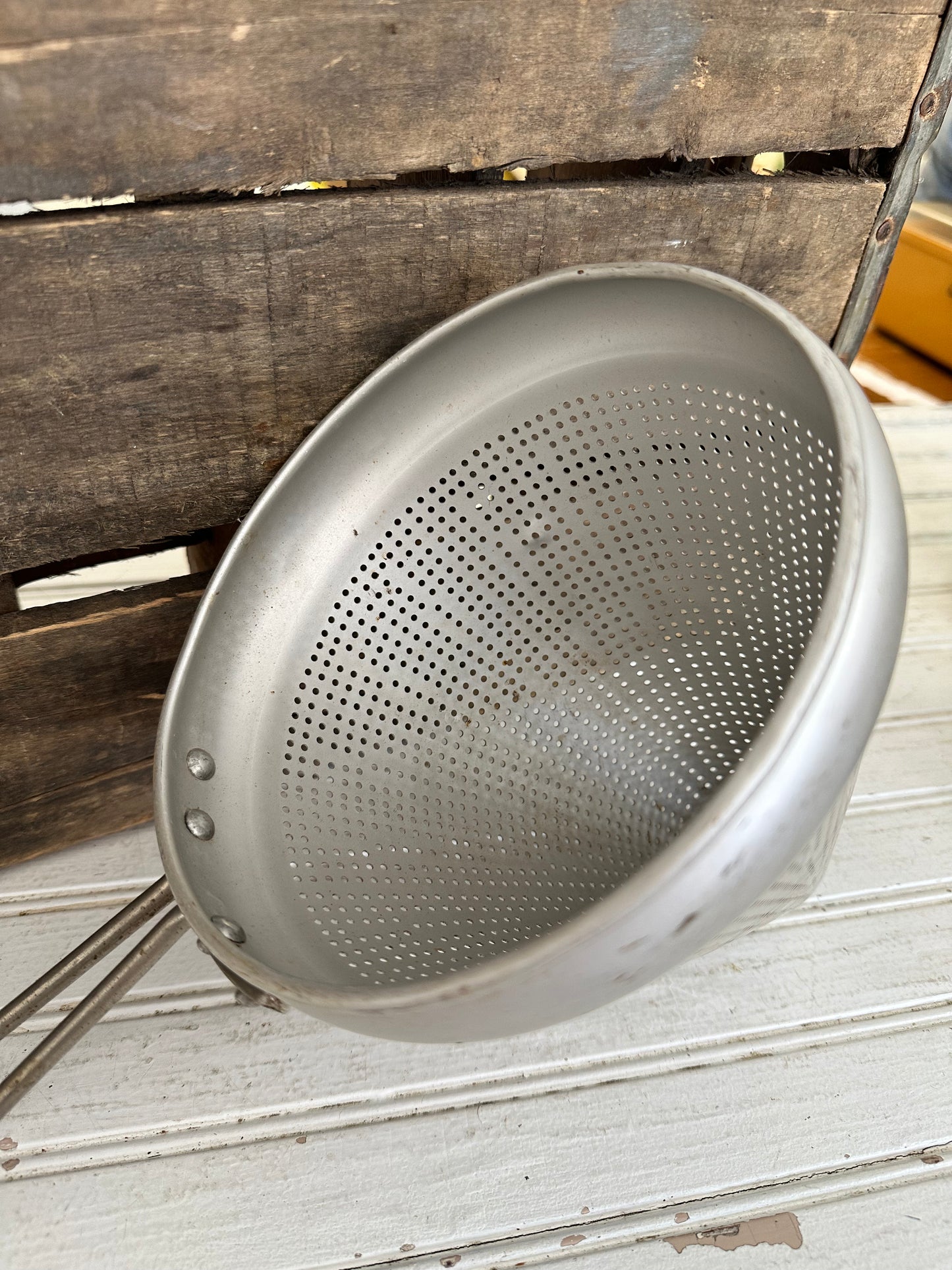 Aluminum strainer