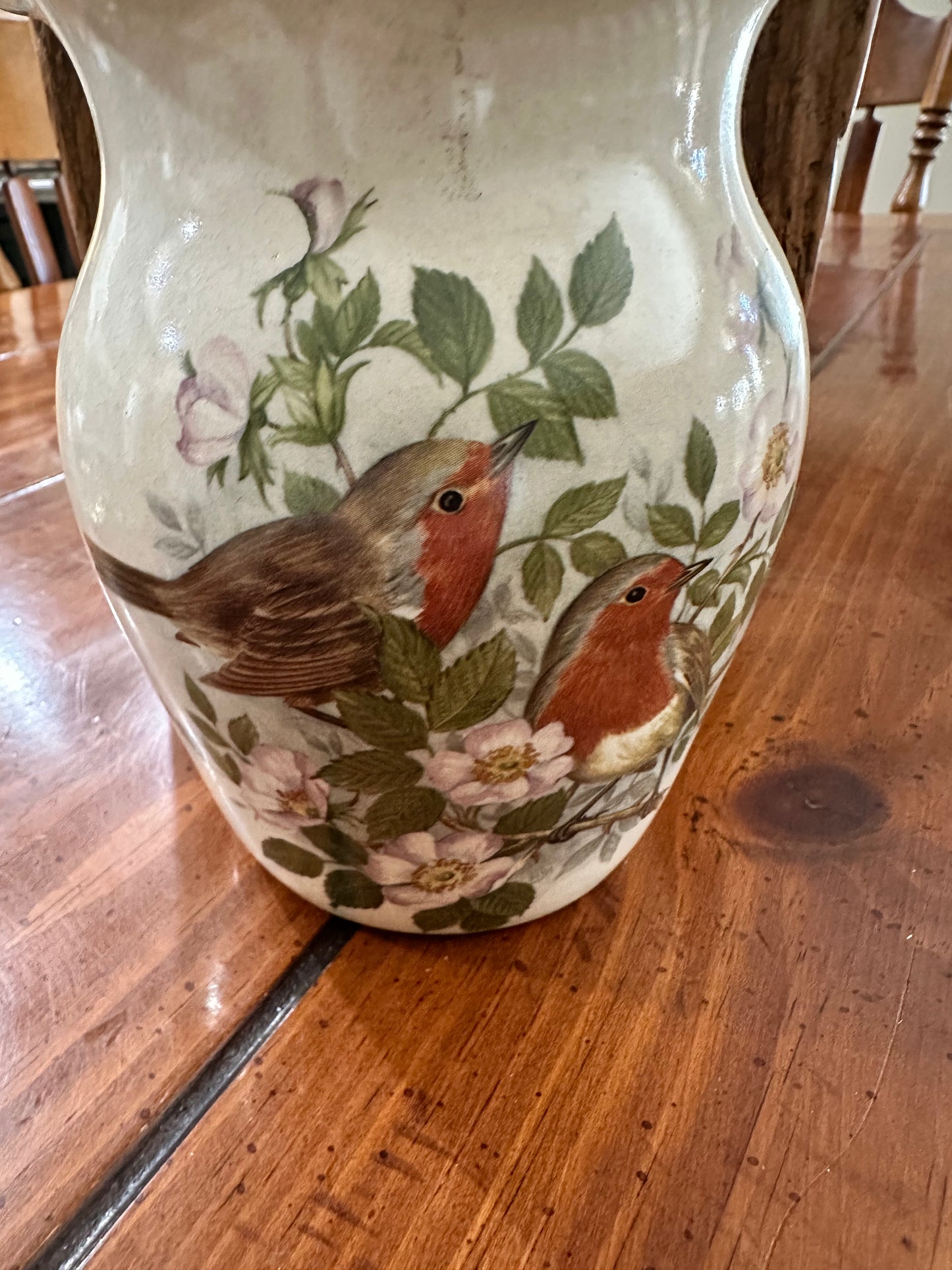 Shakers and Thangs- Marshall pottery vase