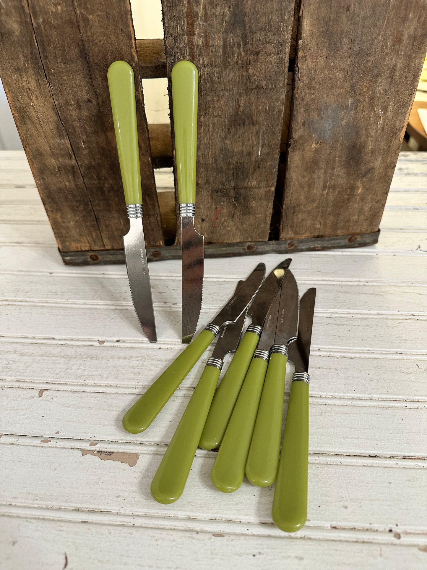 Avocado Green Butter knives- set of 8