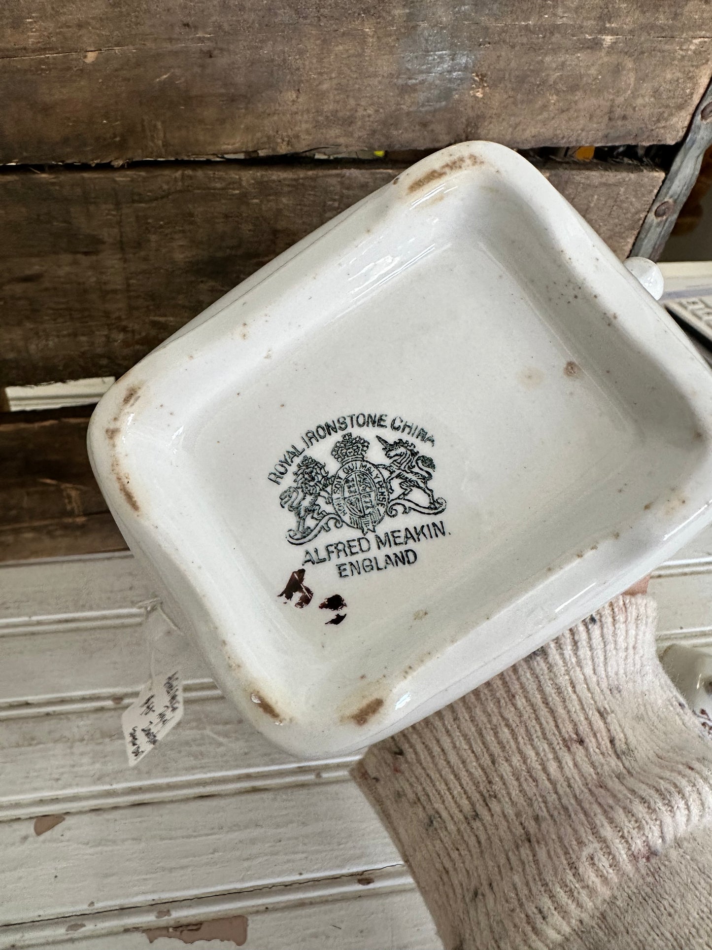 Alfred Meakin Royal Ironstone sugar bowl