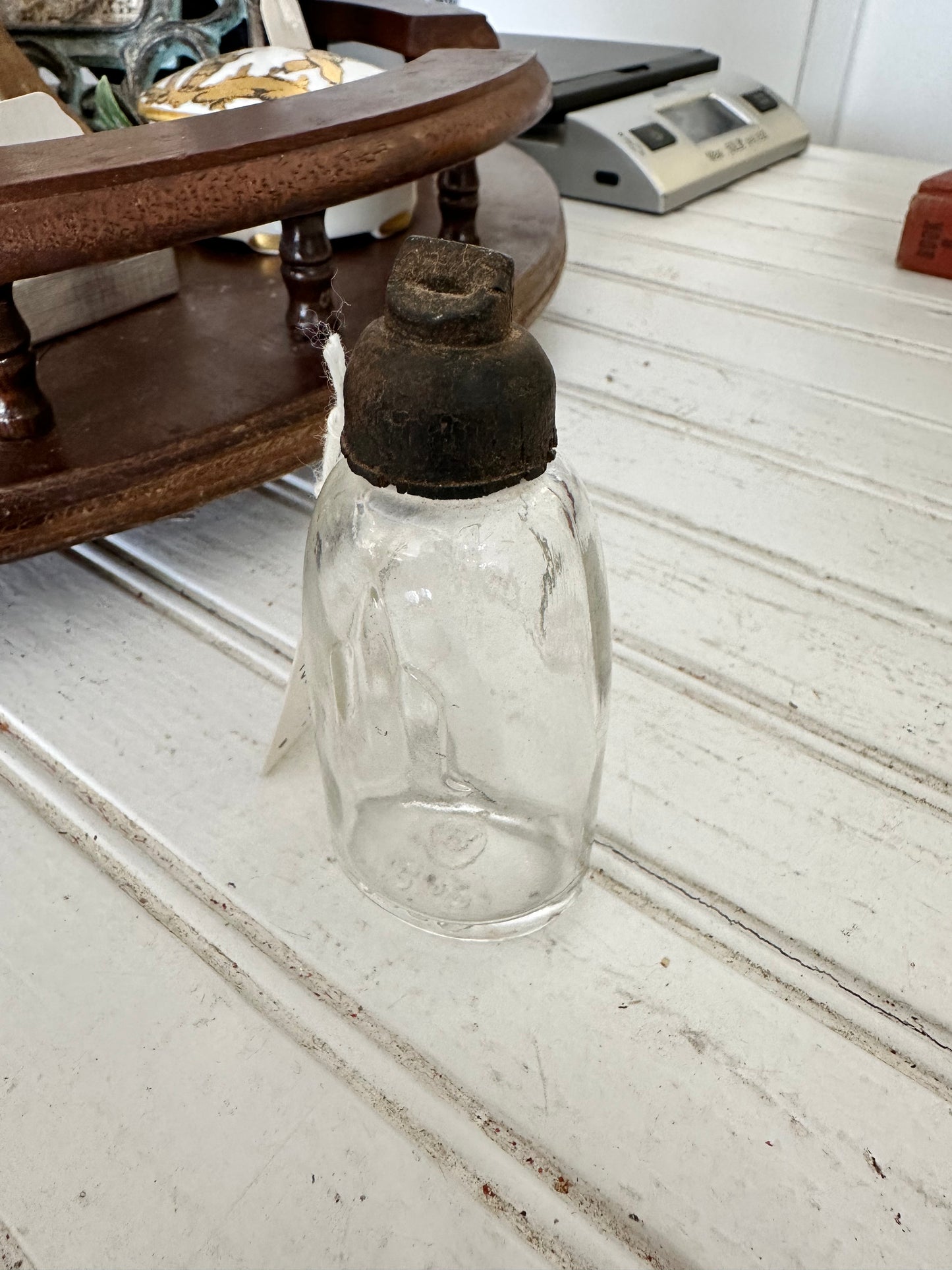 Glass glue bottle