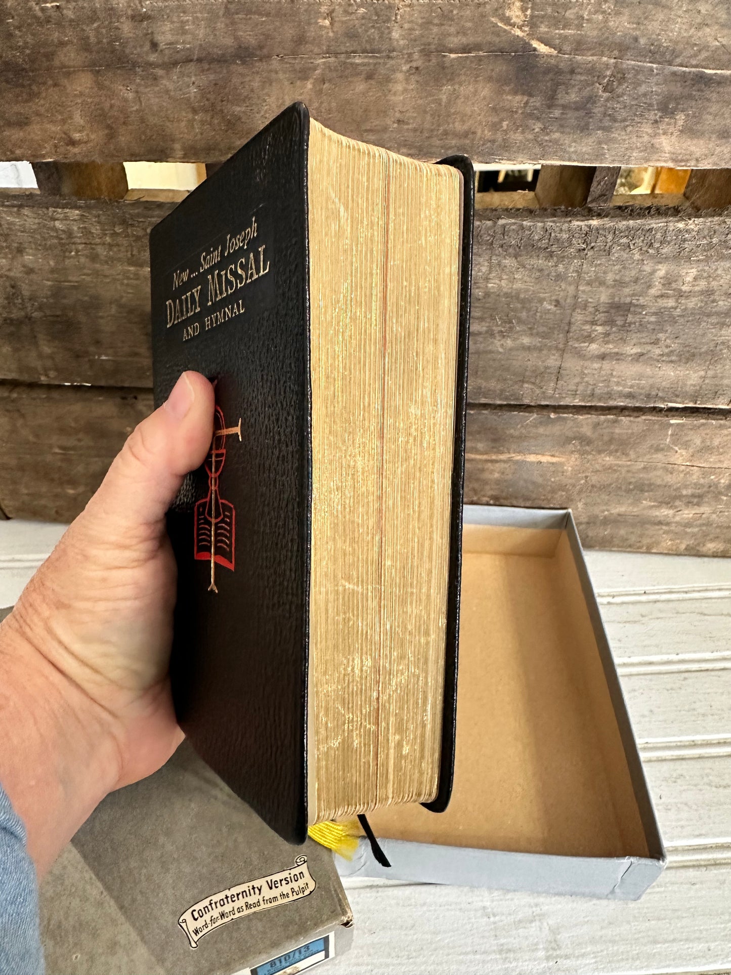 Saint Joseph Daily Missal and Hymnal