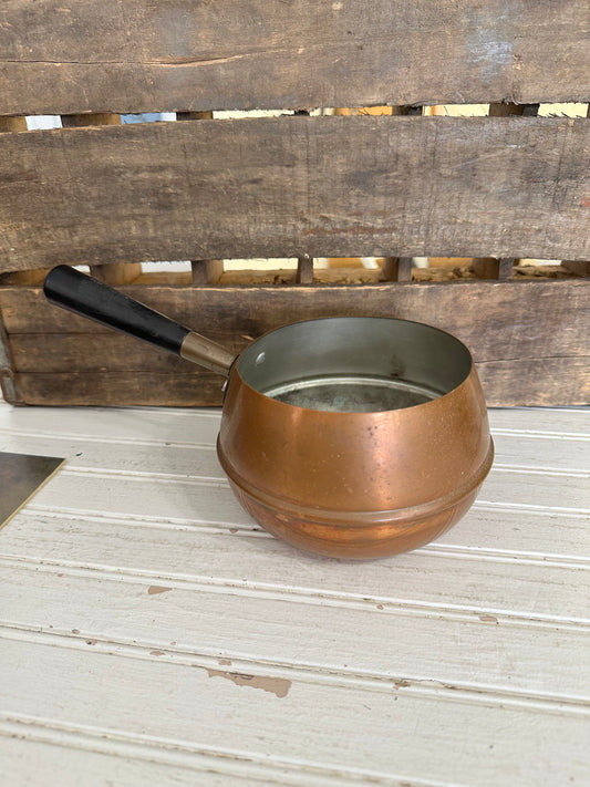 Copper pot fondue