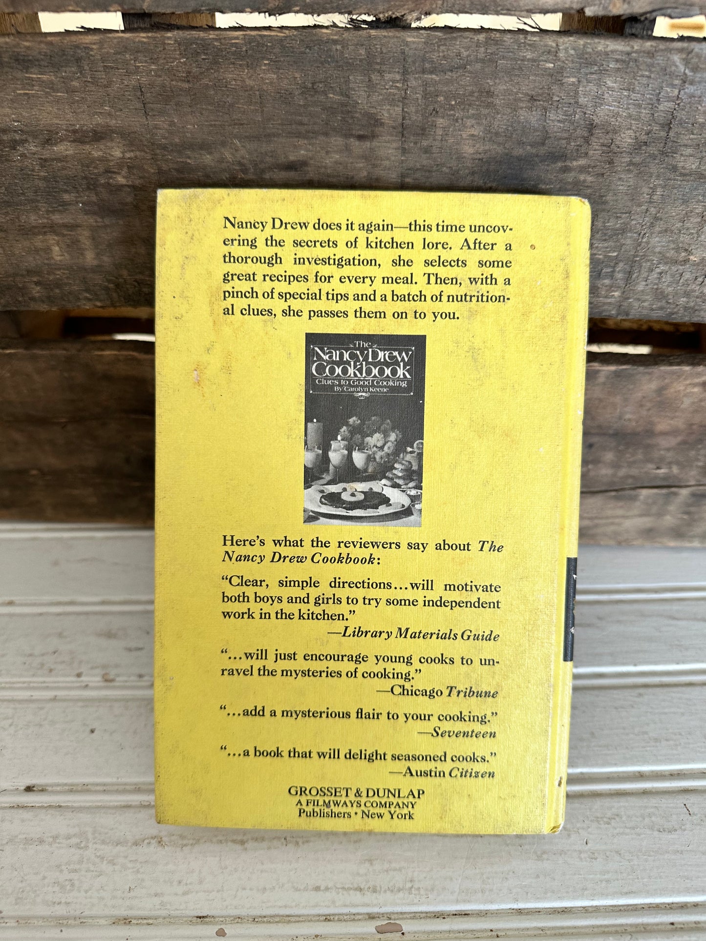 The Mystery at Lilac Inn