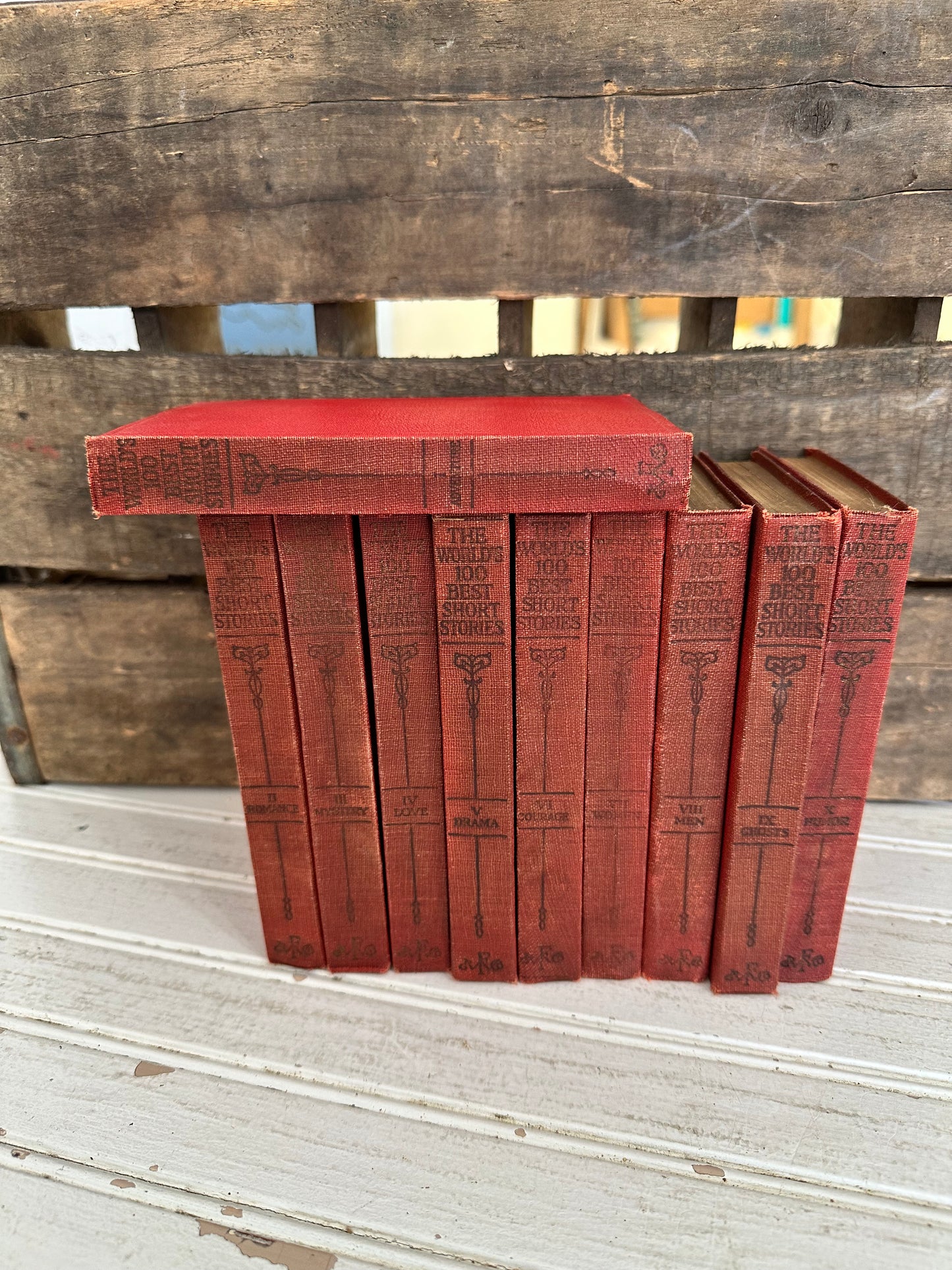The World’s 100 Best Short Stories- book set